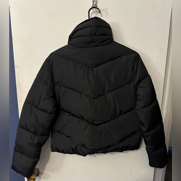 NWOT Fashion Nova Cropped Puff Jacket - Picture 2 of 5